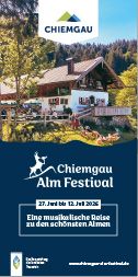 Titelblatt des Flyers zum Chiemgau Alm Festival 2026 mit einer Berghütte im Hintergrund